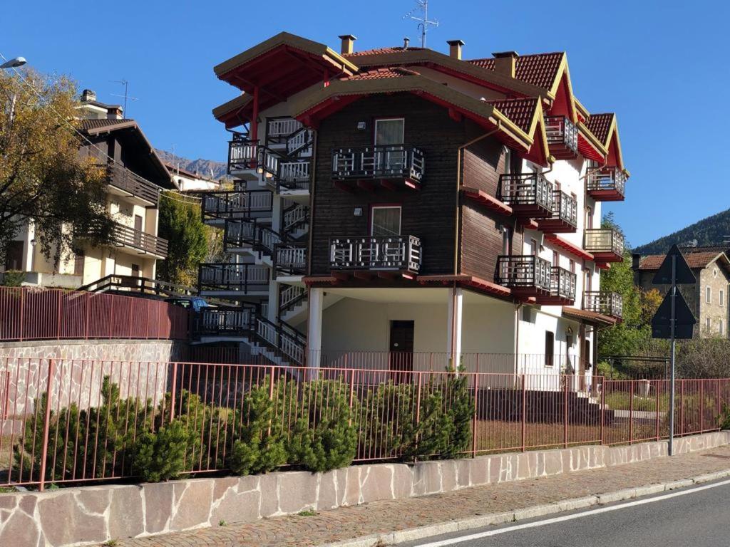 Alpin Star Appartement Temù Buitenkant foto